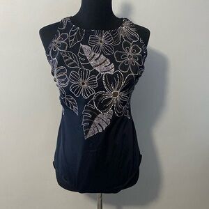 Delta Burke Swimwear One Piece Swimsuit w White & Gold Floral Pattern Sz 18W